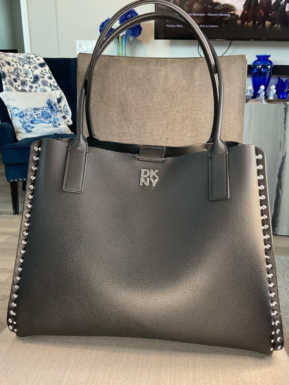 DKNY Josie Large Studded Tote Bag Black Pebbled Leather (GUC) - Picture 2 of 15
